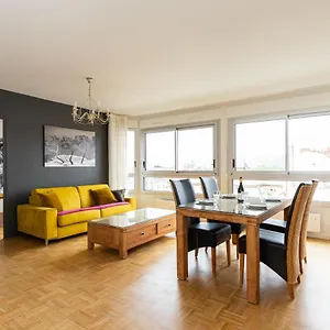 https://dify-duguesclin-quai-du-rhone.hotels-rhonealpes.com