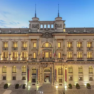 https://boscolo-prague.praguehotelsweb.com