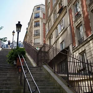 https://duplex-neuf-au-coeur-de-montmartre.fr-paris.fr